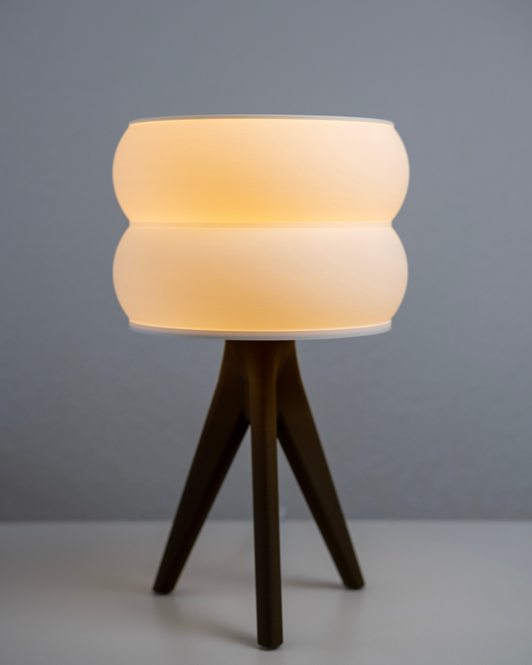 gyroid table lamp