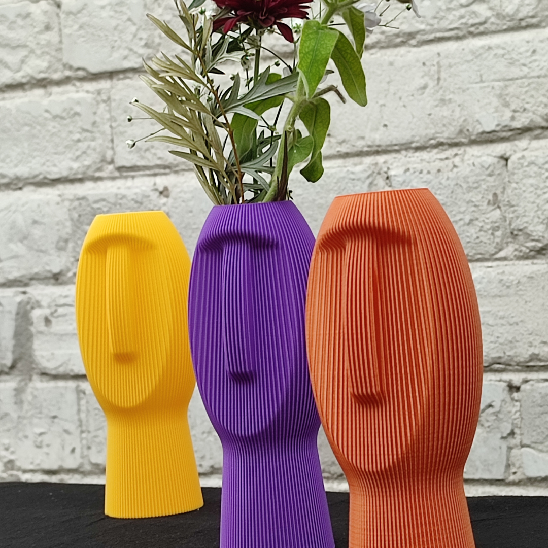 Silent dude vase