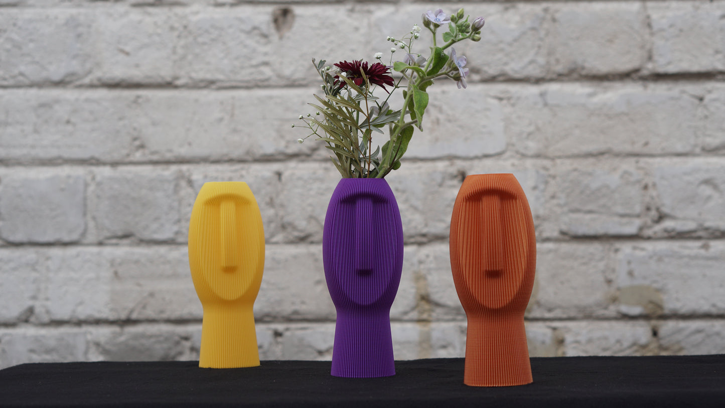 Silent dude vase