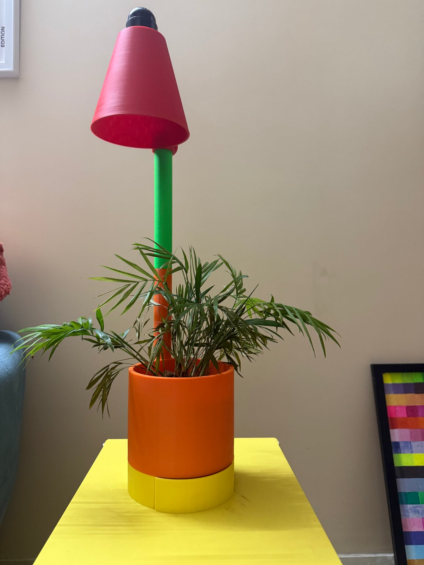The Grow Light Planter