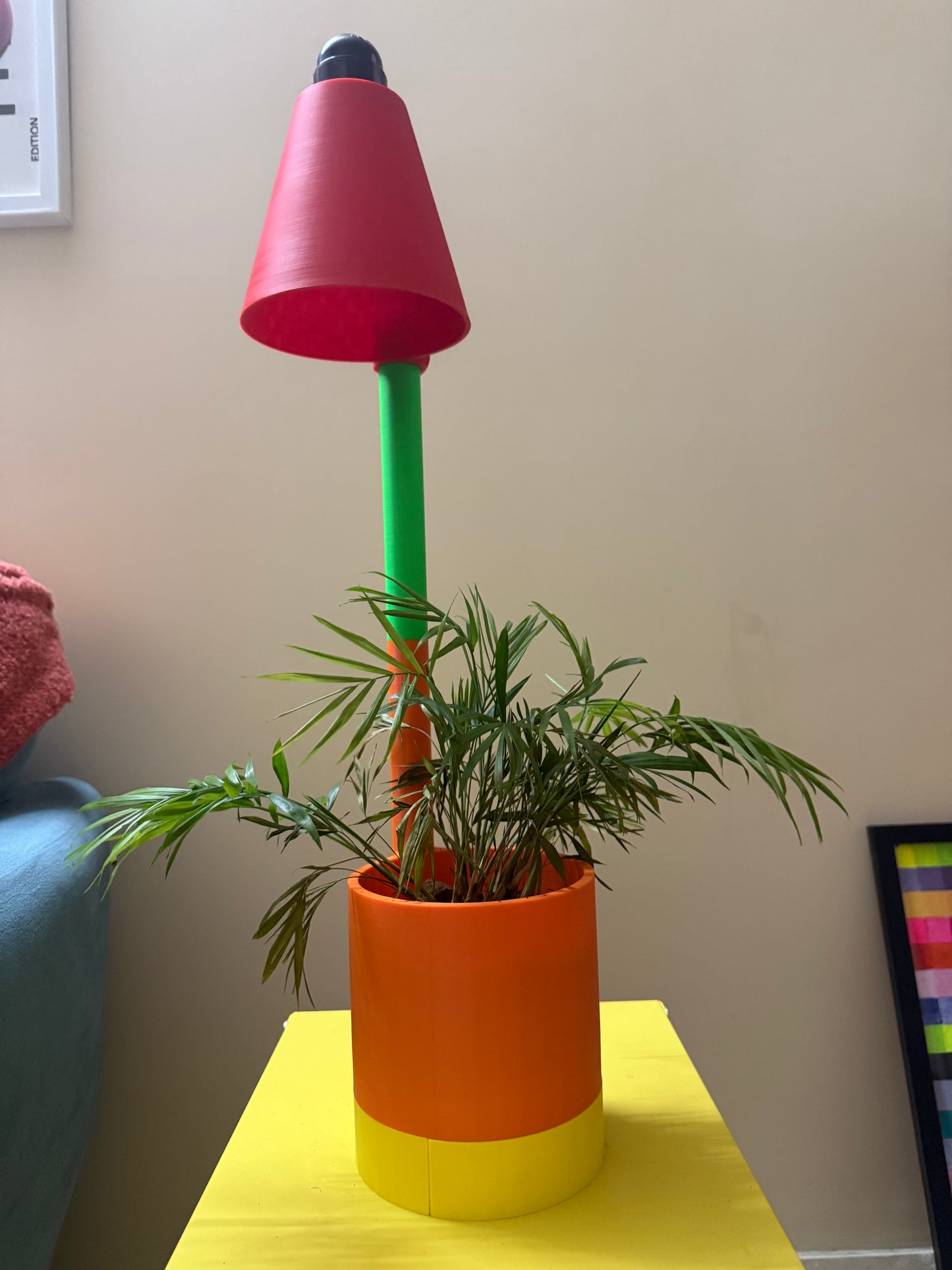 The Grow Light Planter