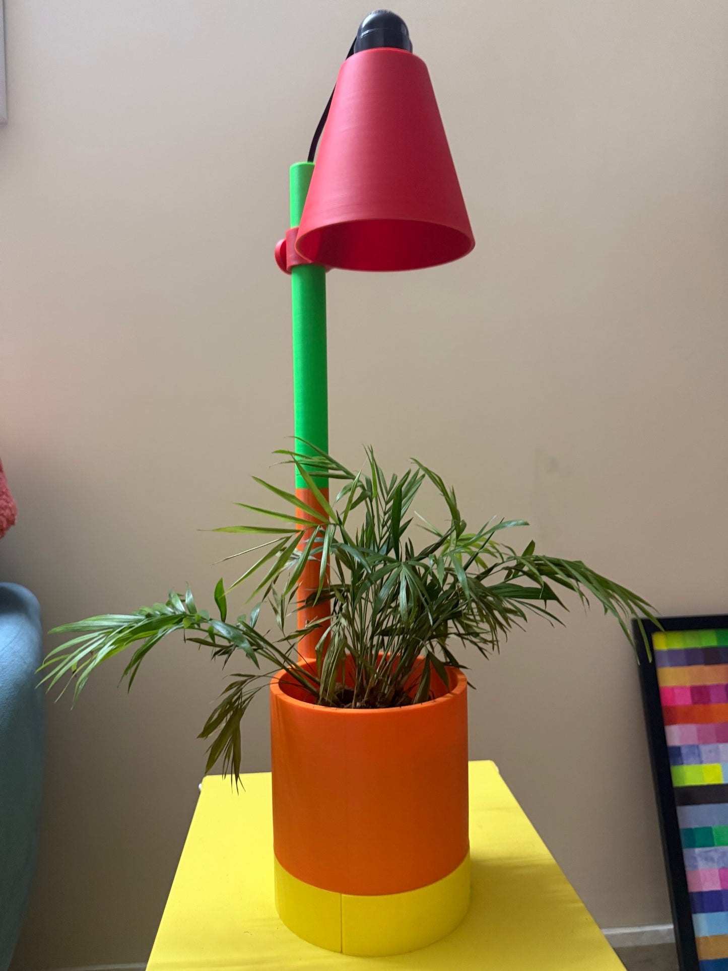 The Grow Light Planter