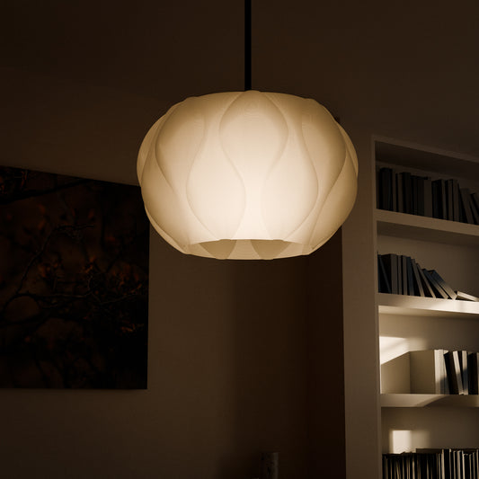 Eclipse lamp