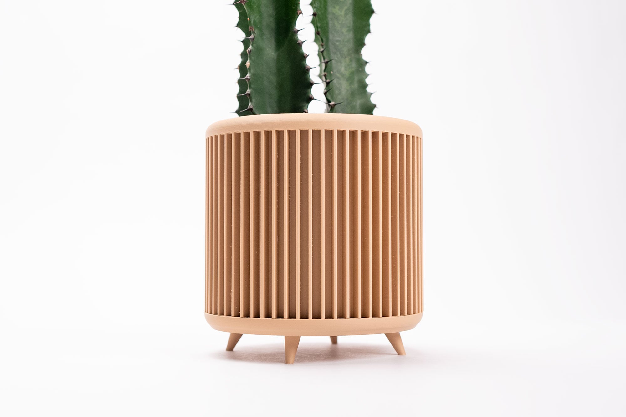 Planter with legs