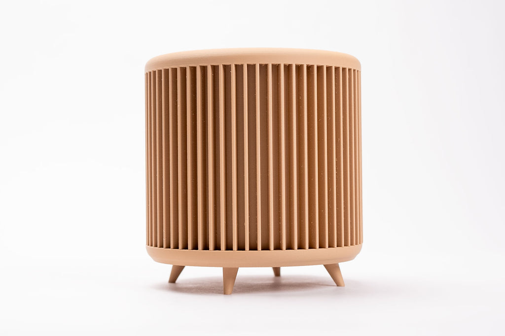 Planter with legs