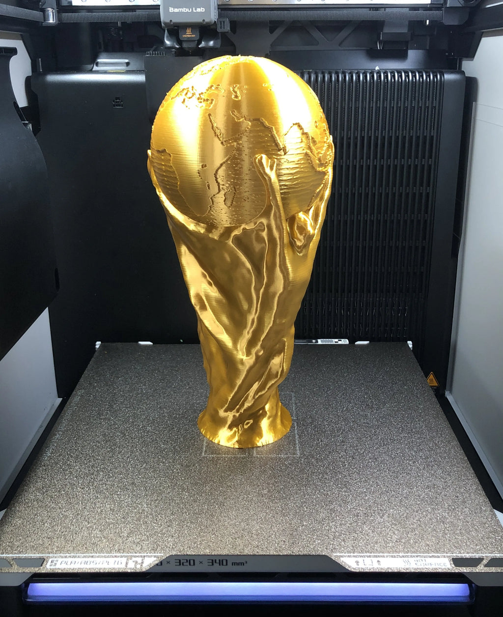 World Cup FIFA Trophy - Real Size 1:1
