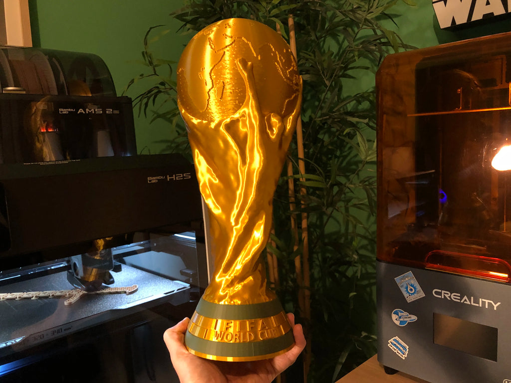 World Cup FIFA Trophy - Real Size 1:1