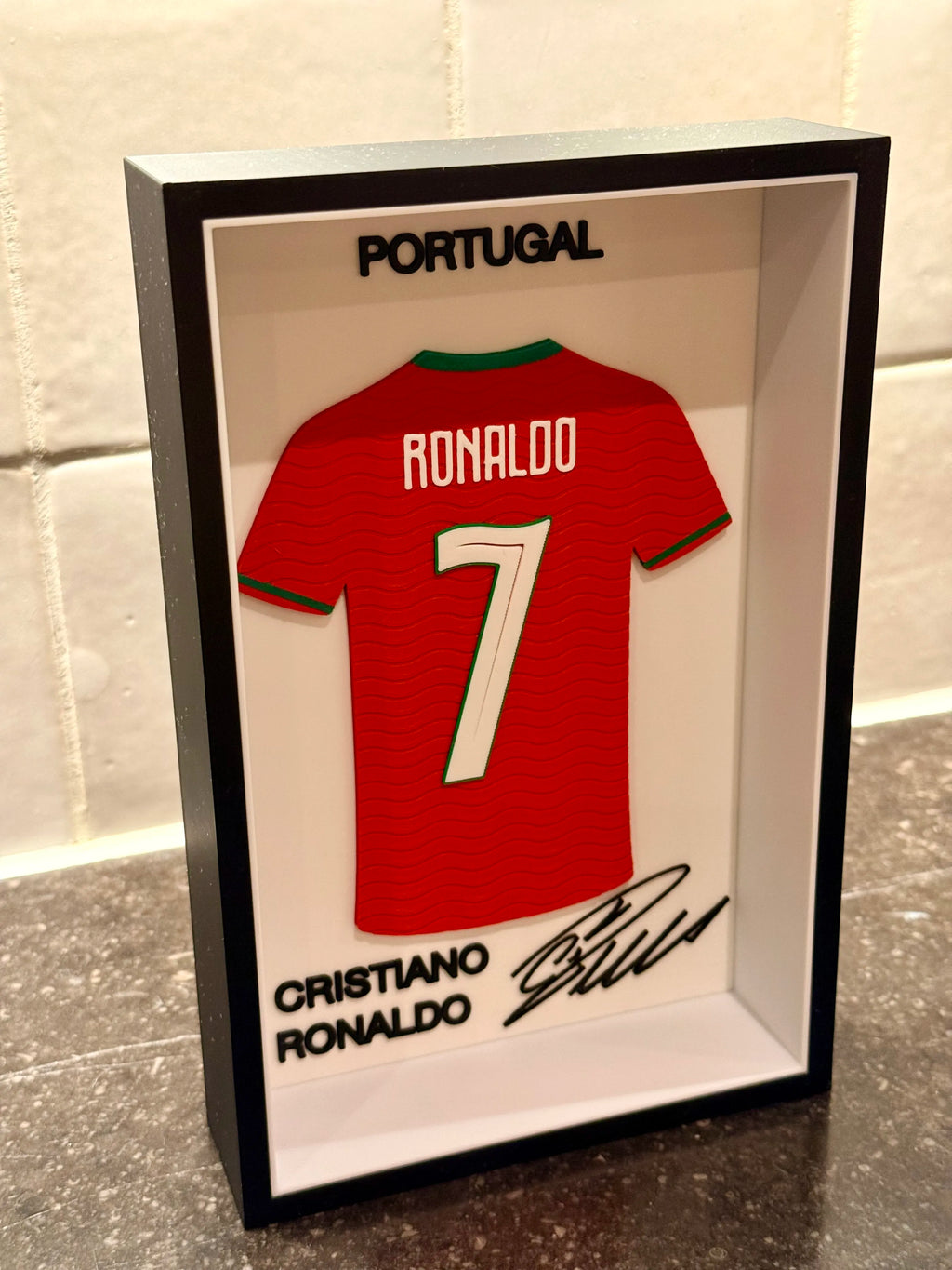 Cristiano Ronaldo - Portugal 2026 - Jersey Frame